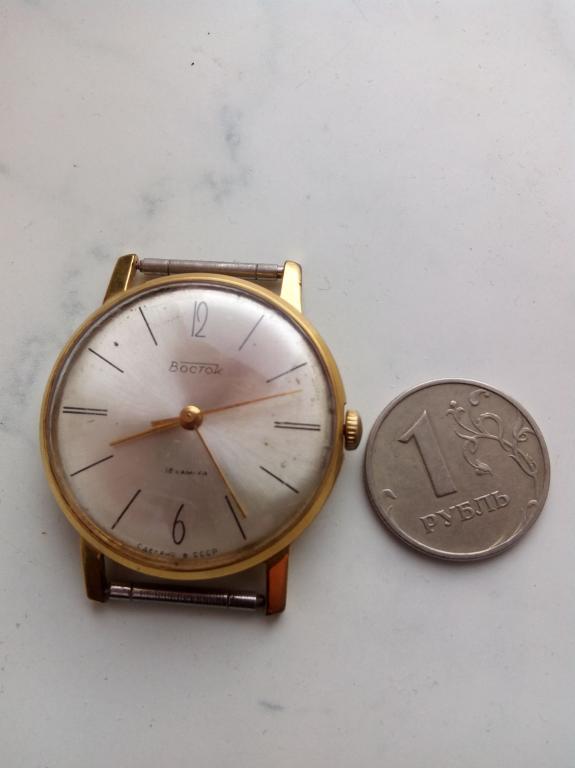 Часы Мужские  Восток. AU20 продивоударные на ходу. Тонкие .Нечастые.