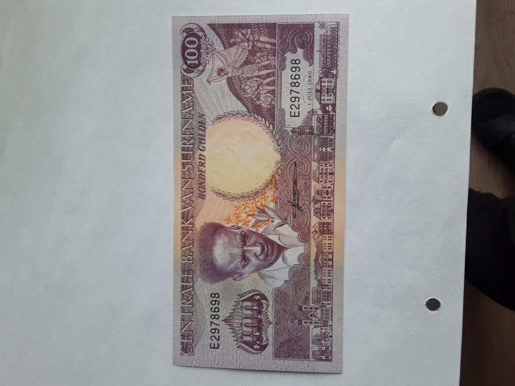 Суринам 100 гульденов 1986 UNC