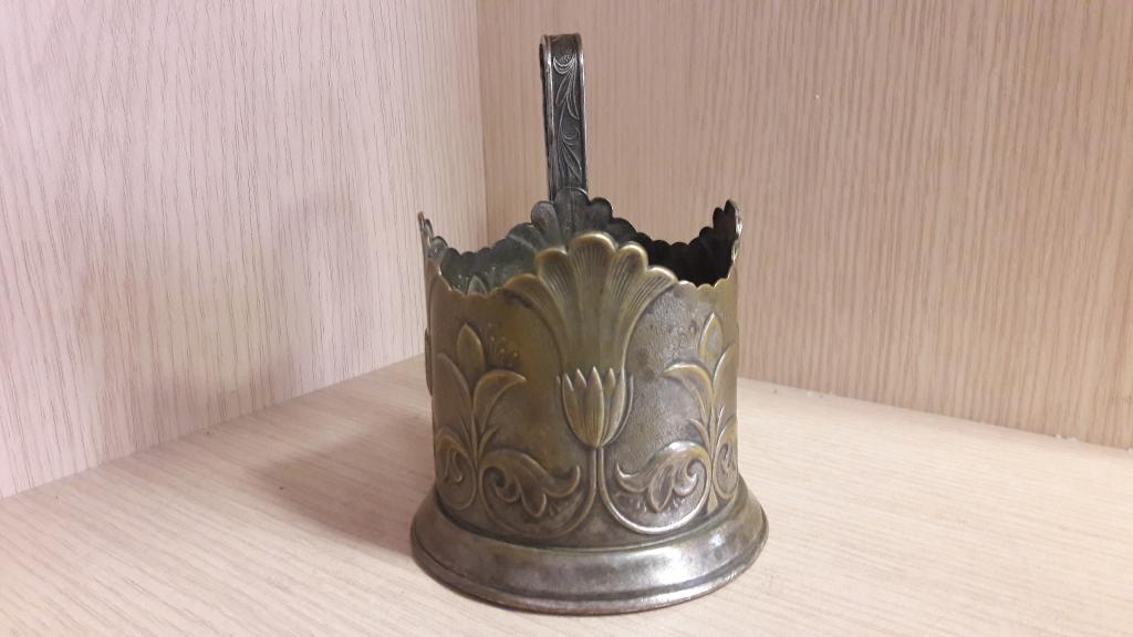 Подстаканник " Лилии " . Мельхиор. СССР.