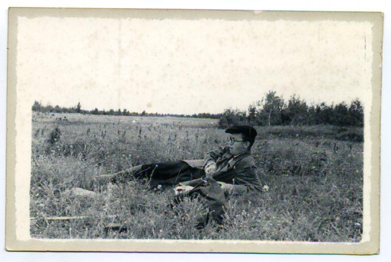 Советский быт Мужчина молодой человек инженер геолог 8,5 х 12 см