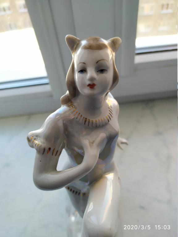 Статуэтка «Балерина - Кошка». СССР. ДФЗ Вербилки. Середина ХХ века.