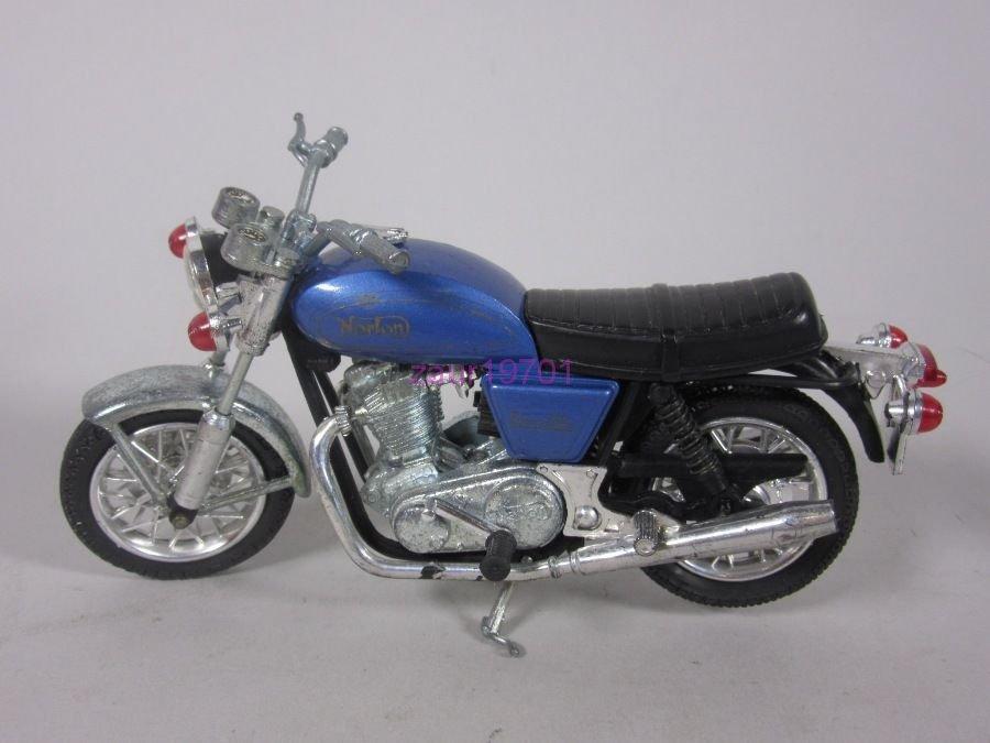 РАРИТЕТНАЯ МОДЕЛЬ! 1:18 MS 111 Norton 750 Commando