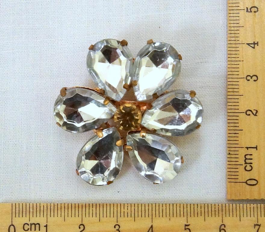 ВСЯКАЯ ВСЯЧИНА    БРОШЬ     ( 41 )