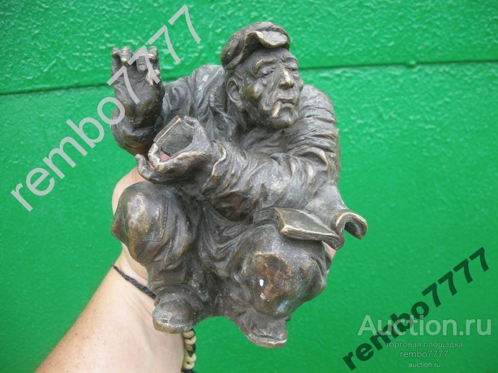 зэк.курильщик .18см.бронза .европа.тюрьма сигарета
