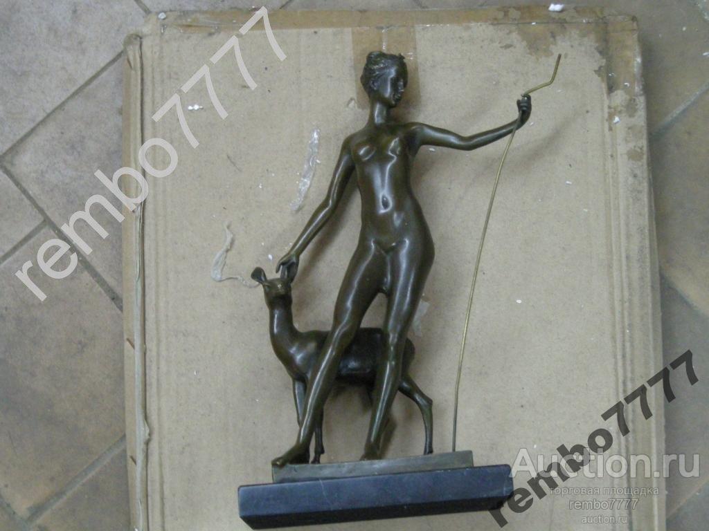 диана.охота .охотник.бронза .европа.32 см.модерн 
