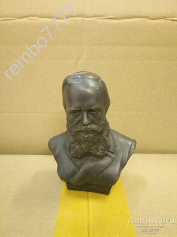 бюст достоевский .бронза. 8 см.писатель. поэт.гений 
