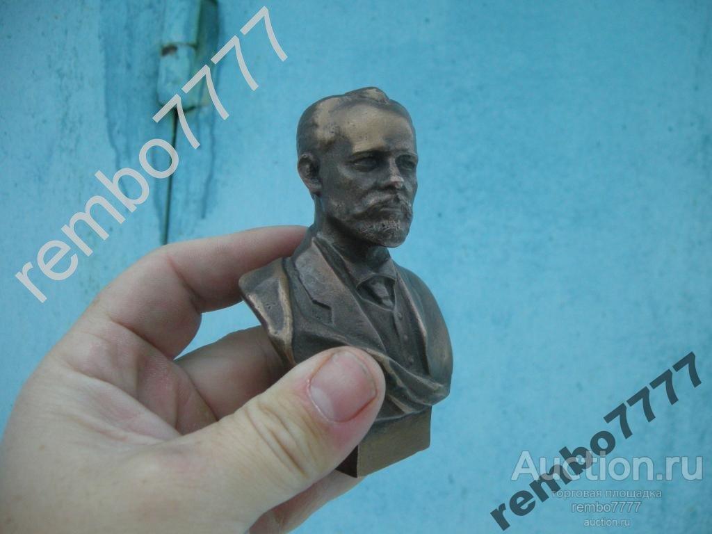 бюст чайковский .бронза.10см.композитор .музыкант 