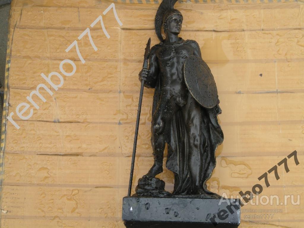 римлянин.воин. боец.бронза.камень .европа.33см. 