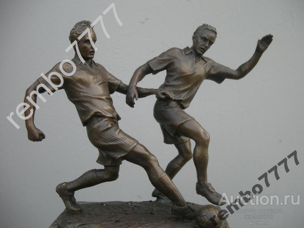 футбол.бронза .спортсмен.22см .европа. футболист.спорт 
