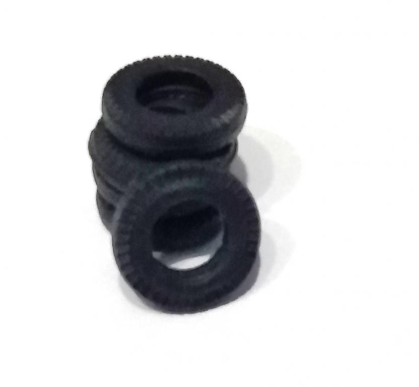 Резина комплект УАЗ 452 (БУХАНКА-ТАБЛЕТКА)