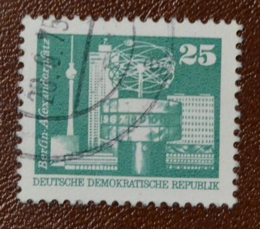 ГДР 1975 год  Малый стандарт Социалистическое строительство №2022 СТО