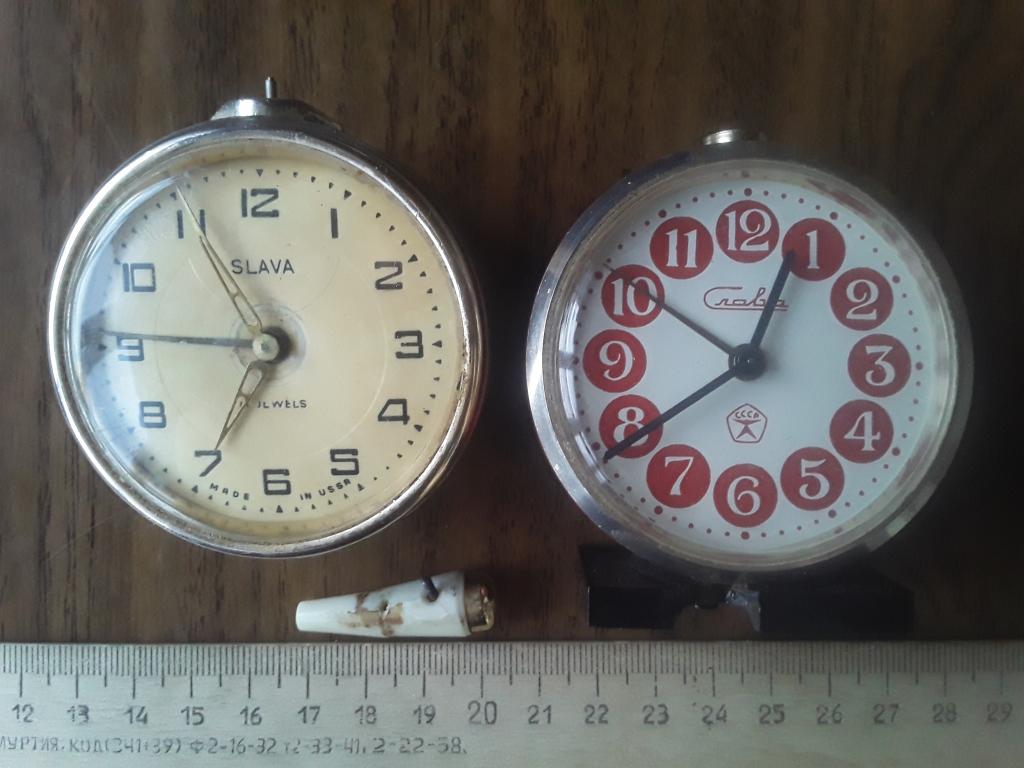 2 шт. Одним лотом. Часы будильники СССР. В ремонт