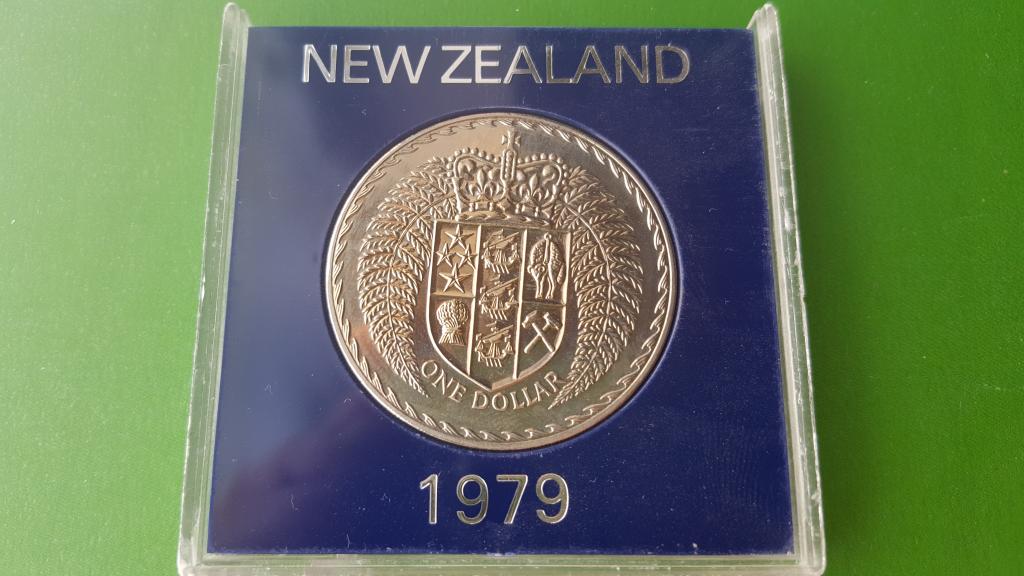 Новая Зеландия 1 доллар 1979 BUNC Герб Елизавета II