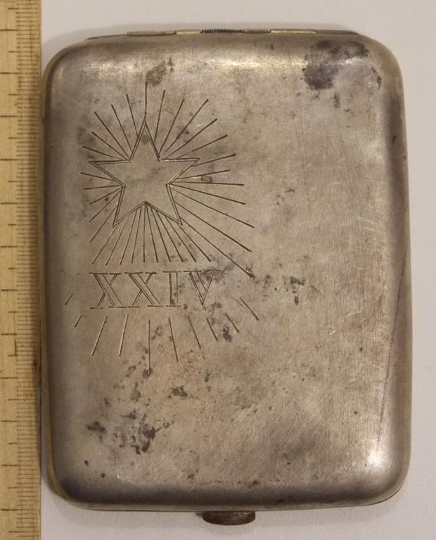 Портсигар. Завод Платино. С дарственной надписью. 1942 г. (010583)