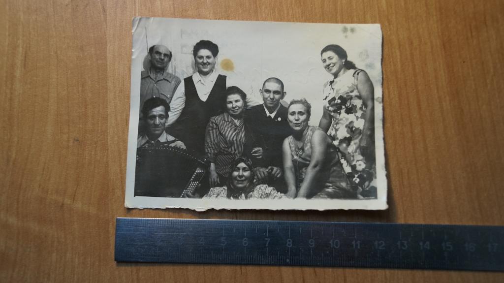 №1635 Советский быт праздник веселье мужчина с баянам гармошкой баянист