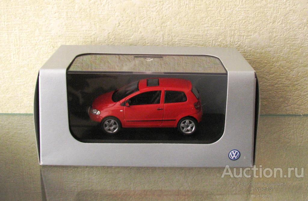 SCHUCO: VW Fox 1.4 красный 3986