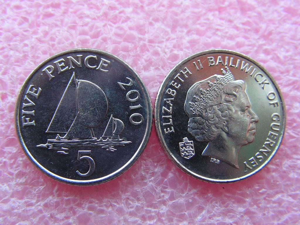 Гернси 5 пенсов 2010 unc