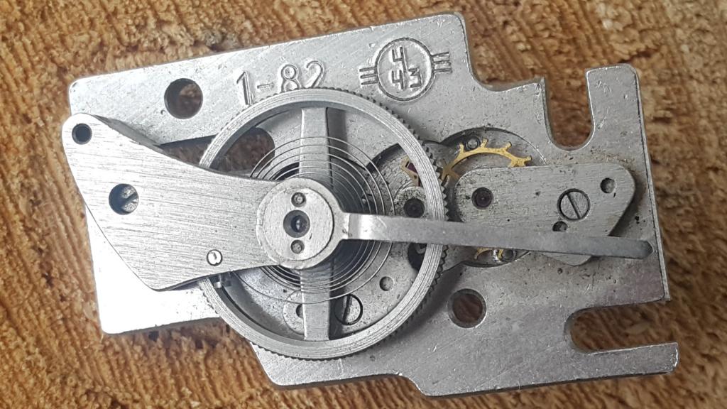 Часы янтарь ччз. Приставной ход для часов 264617. Приставной ход для часов янтарь купить. Часы приставной ход. Мпч 24-3-1-ам - механизм привода часовой.