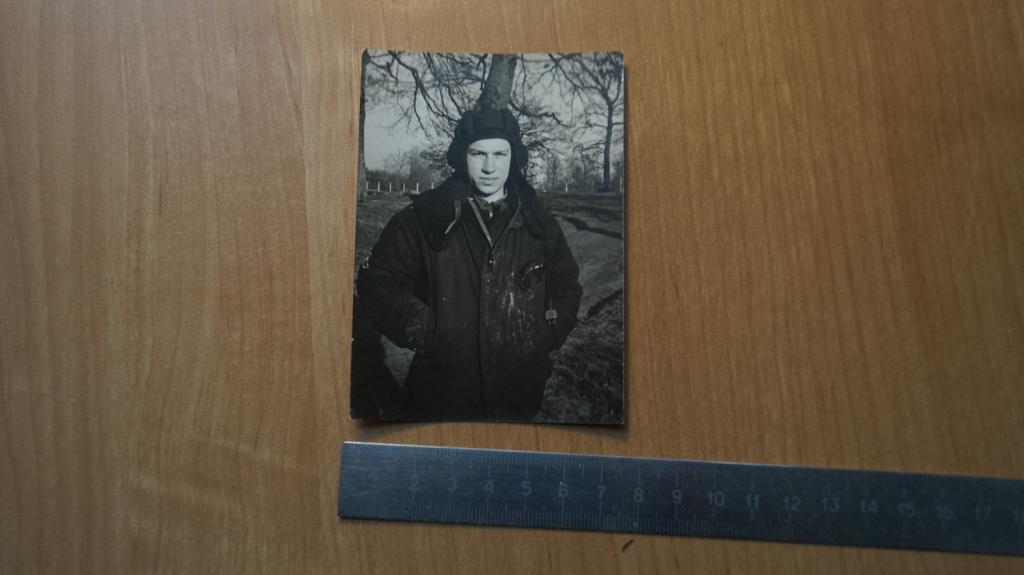 №1880 Советская армия солдат танкист шлем танкиста