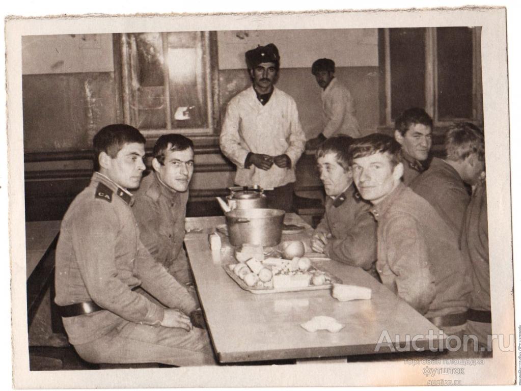 1// ФОТО СА Армия Столовая день рождения Хлеборез СССР 9х12