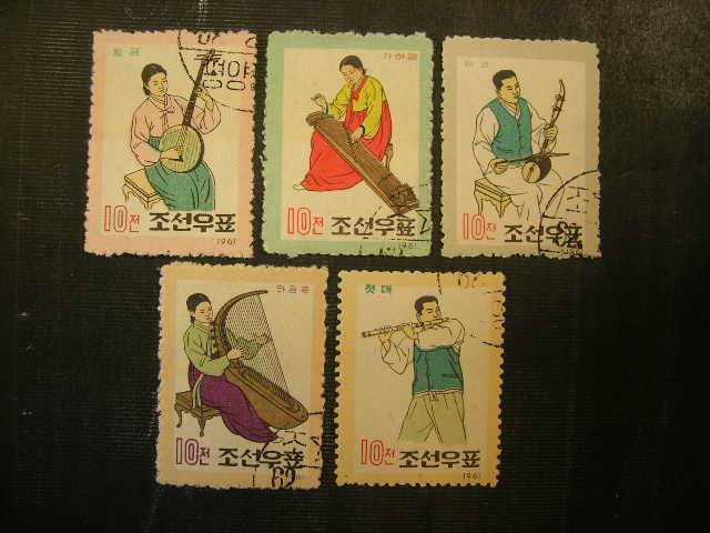 КНДР (Северная Корея) 1962 музыкальные инструменты/костюмы  CTO