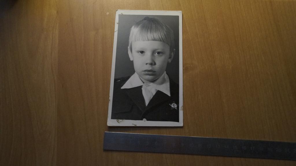 №2082 мальчик ребенок прическа значок октябренка