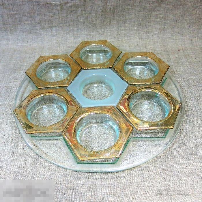 Сервировочный комплект тарелок на подносе AXUM HONEY, Чехия (Богемия), 2007-08