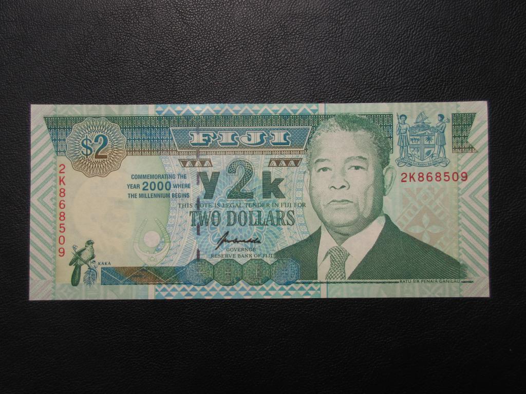 2000 долларов. 500 Долларов в 2000 году