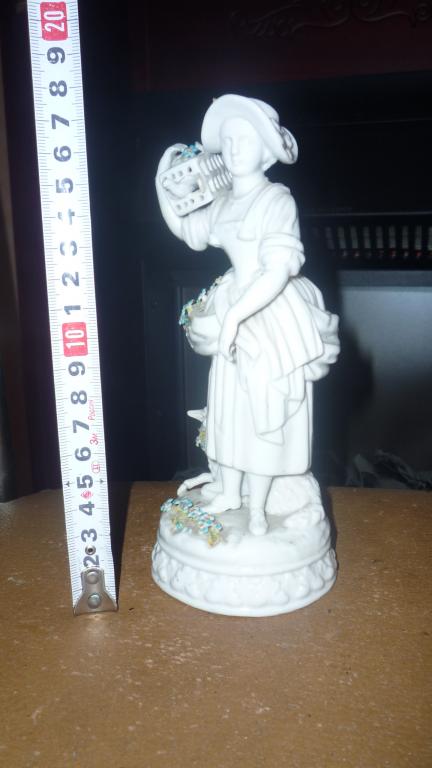 АНТИКВАРНАЯ ДАМА С 1884 - 1902 Sitzendorf КАК Meissen