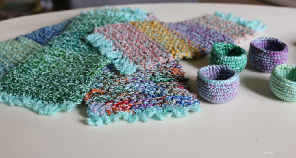 вязаный коврик для кукольного дома в ассортименте