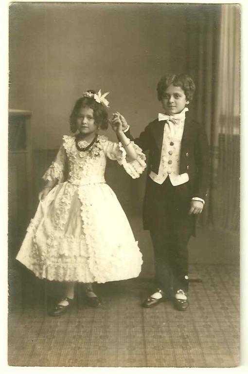 Старинная ФОТООТКРЫТКА - Мальчик с девочкой - Германия Нач. ХХ в. Sternke, Regensbur | Нарядные дети
