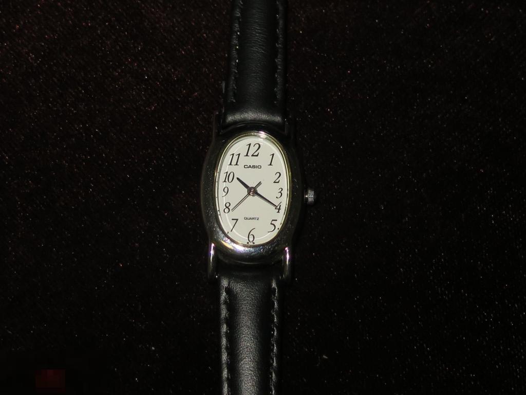 183 Часы наручные женские Китай,Casio, механизм Япония кварц, на ходу