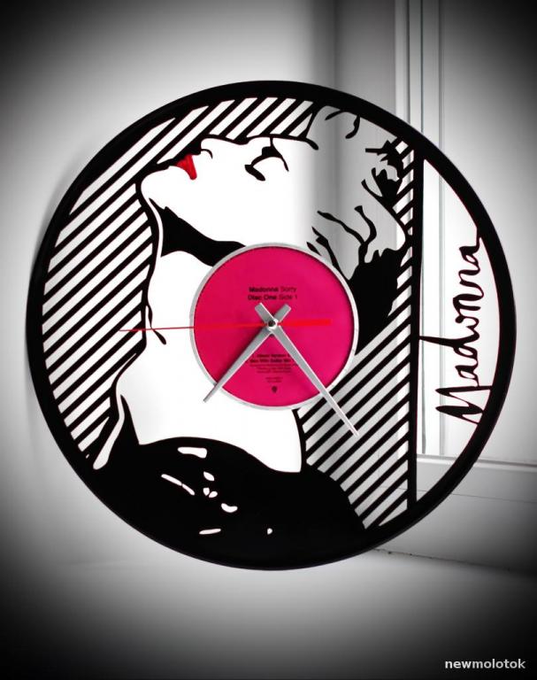 Оригинальный подарок. Настенные часы Madonna