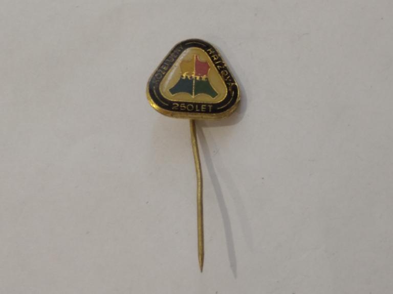 Коллекция знак значок Иностранный значок Лист 75 Более 20000 шт