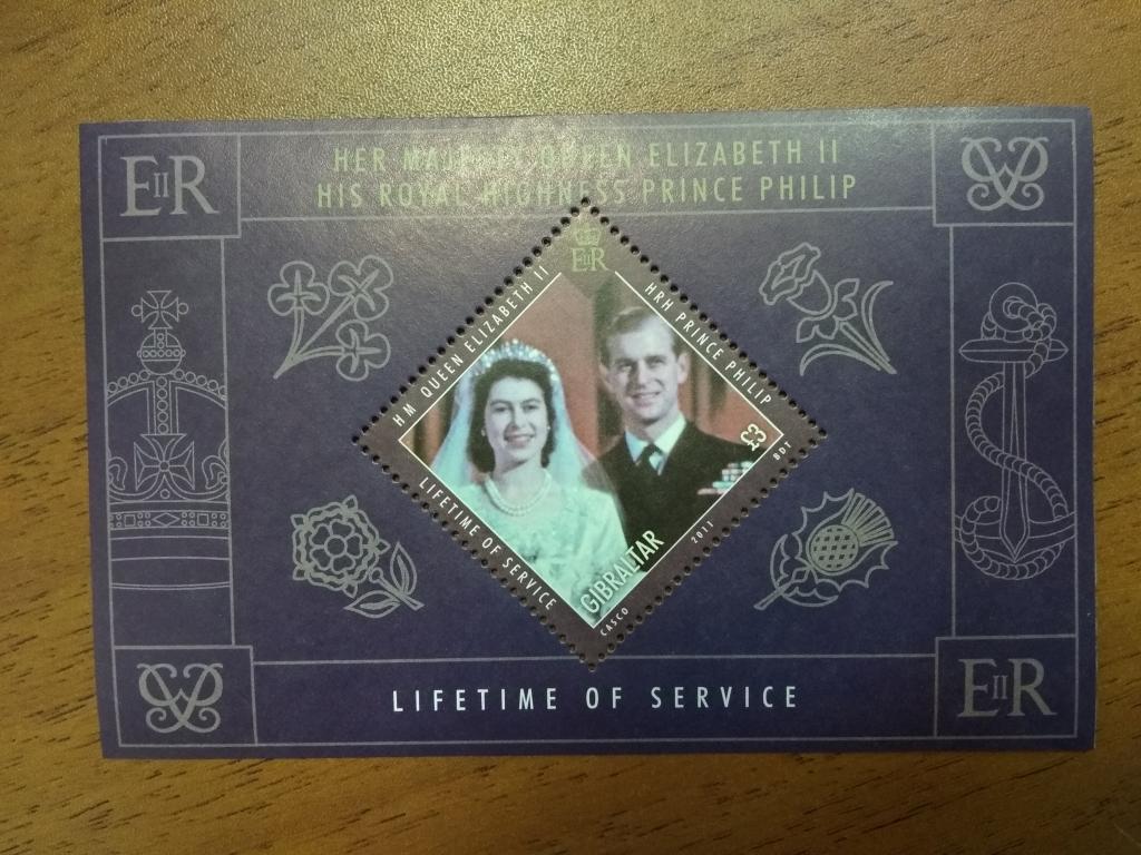 ГИБРАЛТАР 2011 блок Елизавета II, принц Филипп MNH**