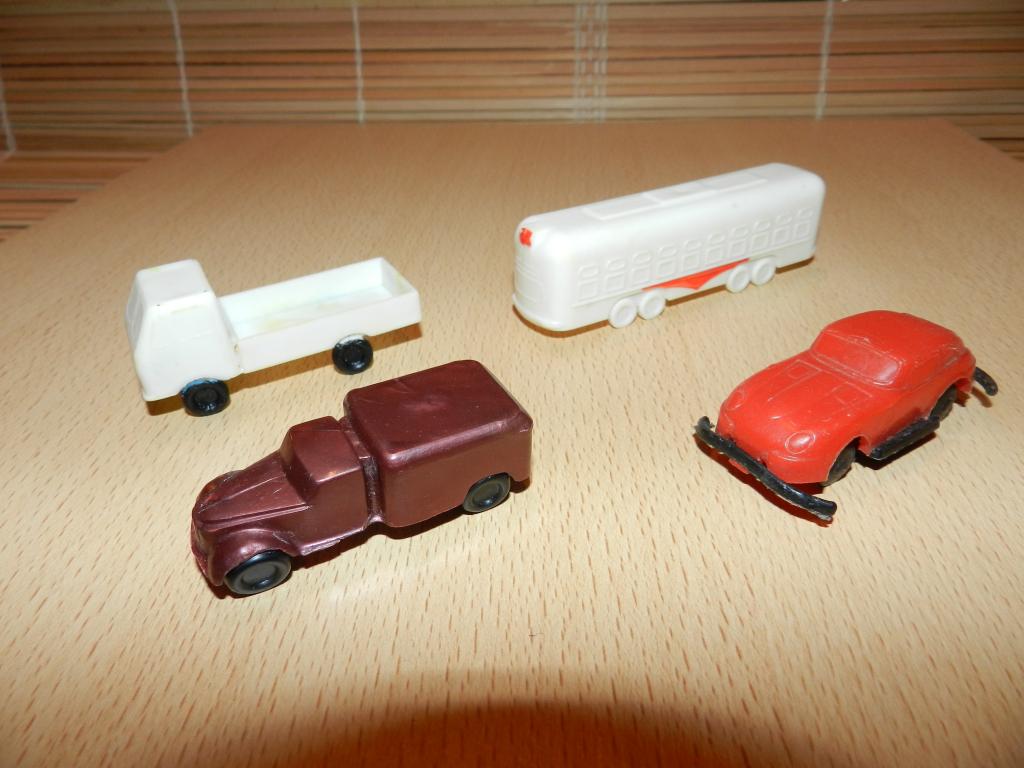 МАШИНКИ. ТЕХНИКА МИНИАТЮРНАЯ 4 шт. Хлебовоз ЗИС. Легковая. Грузовик. Локомотив. СССР 1960гг