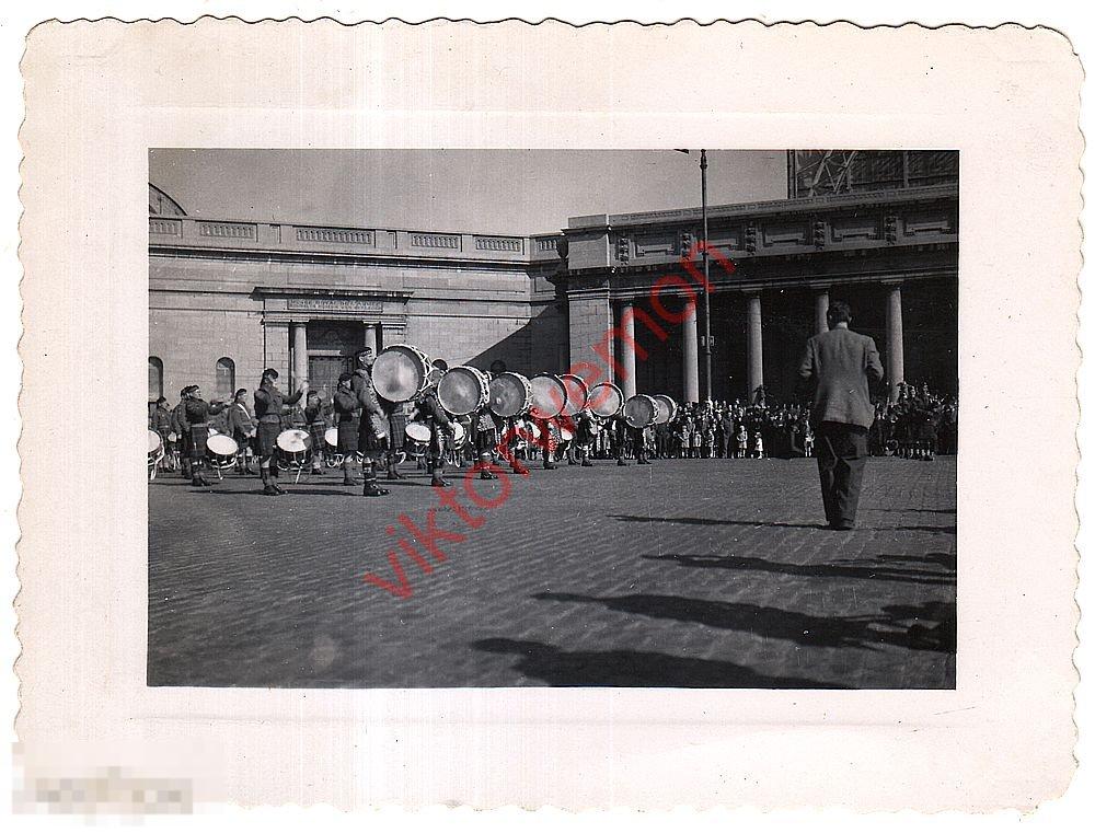 Оригинал официальное фото 10х8 Шотландские барабанщики. Орекстр. 1945 год Великобритания (3219) 