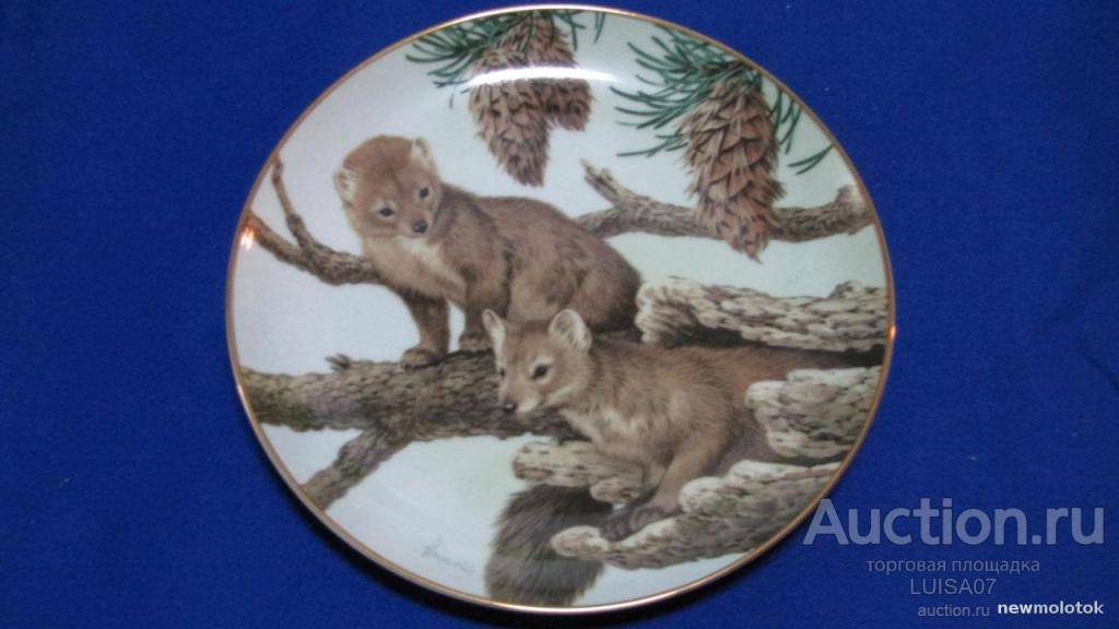 Тарелка настенная .Фарфор.Животные леса.
