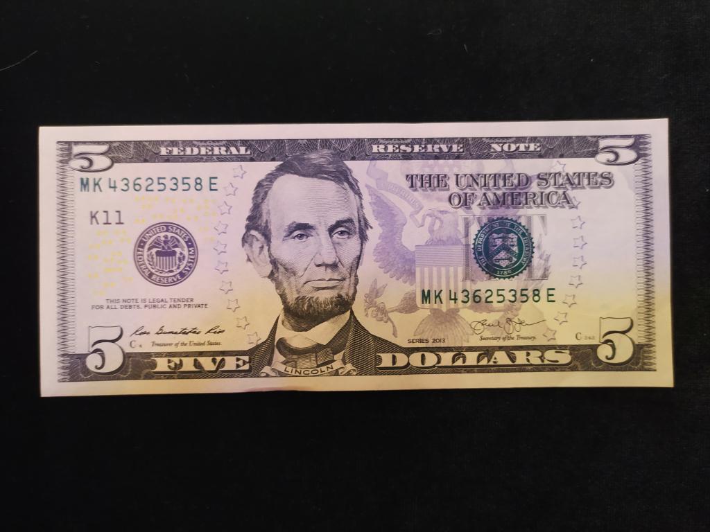 США 5 долларов 2013 года