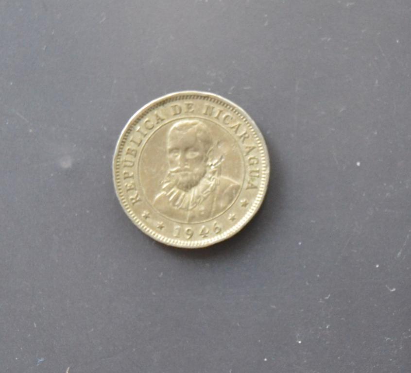 Никарагуа 10 сентаво 1946 год
