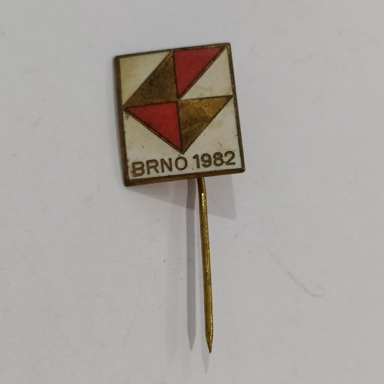 Коллекция знак значок   Иностранный ТЯЖЕЛЫЙ  Лист 241 Более 20000 шт