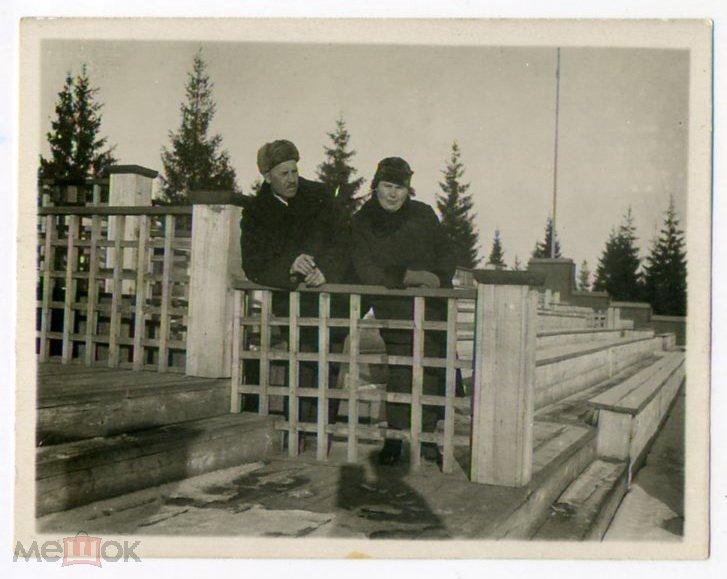 Советский быт Семейная фотография стадион одежда мода 9 х 11,5 см