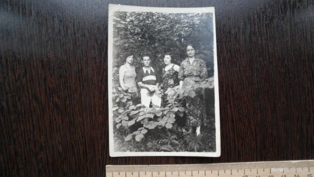 ФОТОГРАФИЯ ЖЕНЩИНЫ И МУЖЧИНА ЛЕС РЕТРО ФОТО