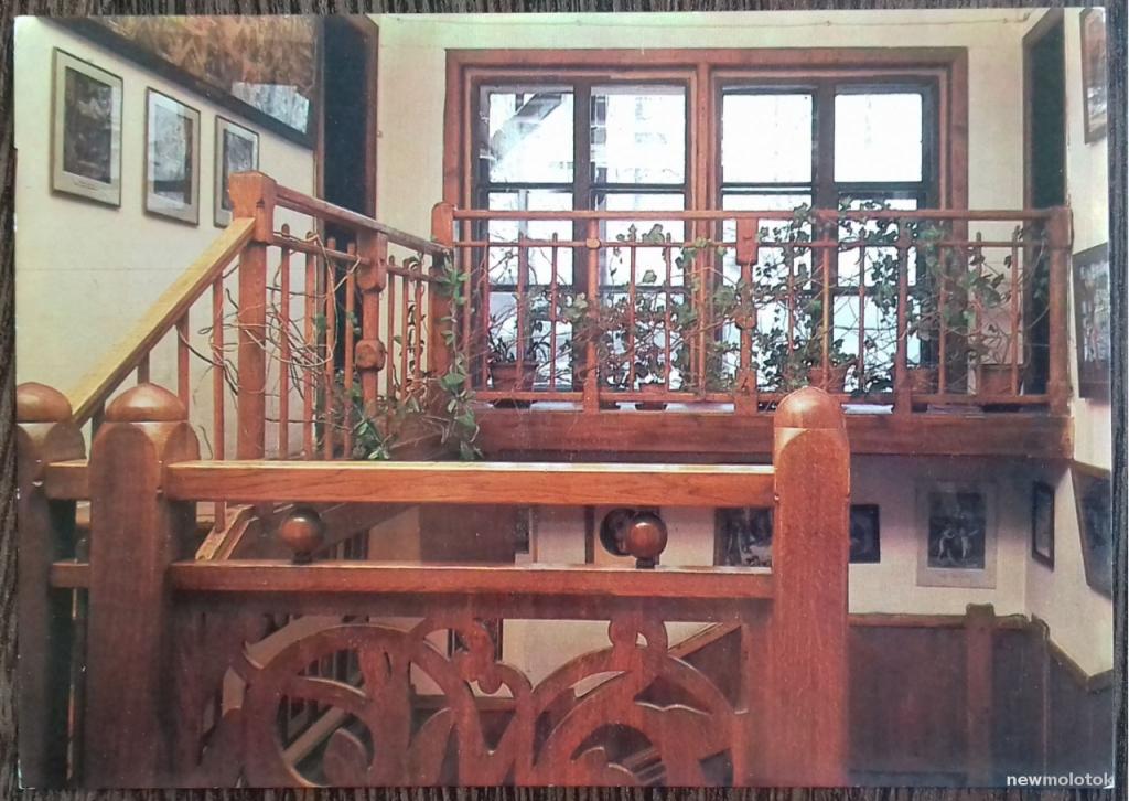 ОТКРЫТКА КОЛЛЕКЦИОННАЯ КАРТОЧКА ДОМ МУЗЕЙ ПОЛЕНОВА ЛЕСТНИЦА  СССР 1983 ГОД ТИРАЖ 50 000