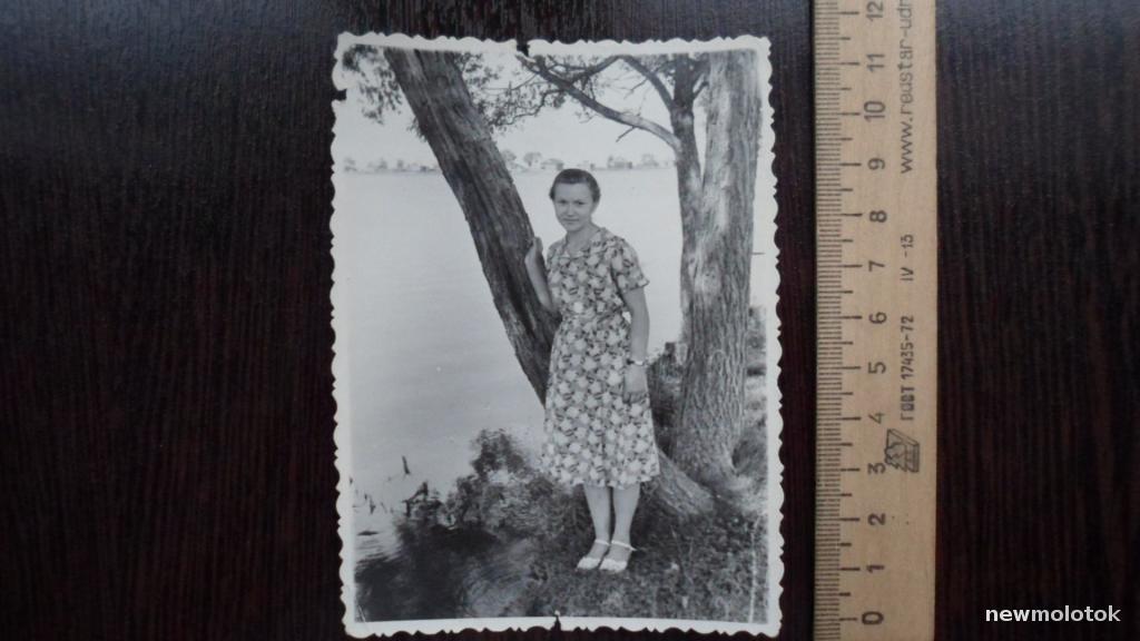 ФОТОГРАФИЯ ДЕВУШКА ДЕРЕВО РЕКА РЕТРО ФОТО