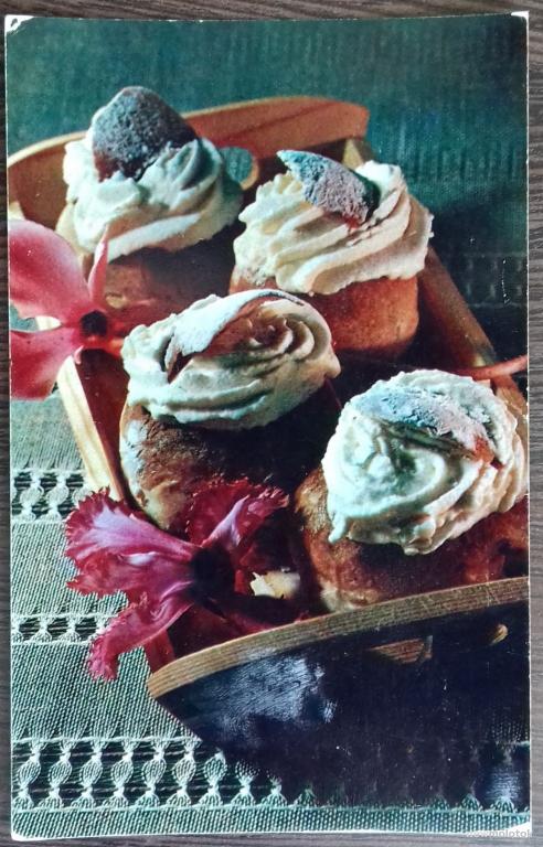 ОТКРЫТКА КОЛЛЕКЦИОННАЯ КАРТОЧКА ЭСТОНСКАЯ КУХНЯ ПЫШКИ СО ВЗБИТЫМИ СЛИВКАМИ РЕЦЕПТ ПРИГОТОВЛЕНИЯ СССР