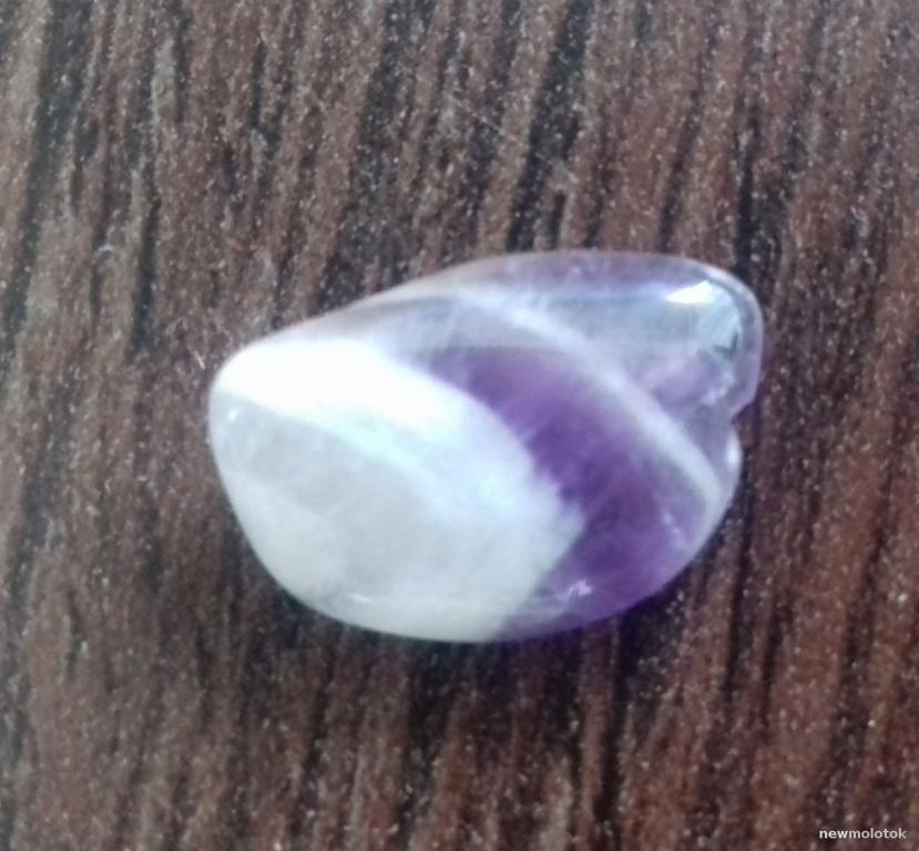КРАСИВЫЙ НАТУРАЛЬНЫЙ КАМЕНЬ АМЕТИСТ БРАЗИЛИЯ  ВЕС ОКОЛО 5 КАРАТ
