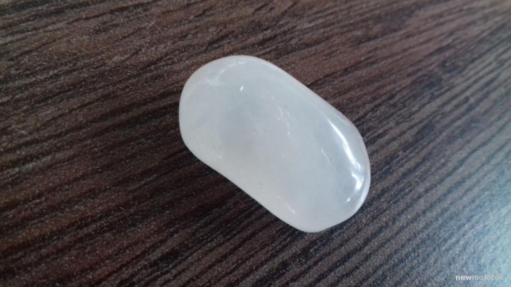 КРАСИВЫЙ НАТУРАЛЬНЫЙ КАМЕНЬ РОЗОВЫЙ КВАРЦ  29 КАРАТ