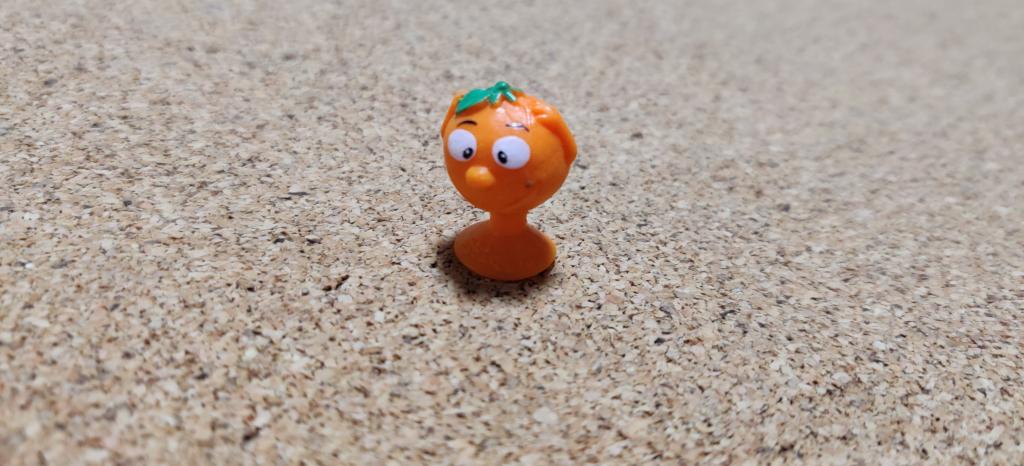 Игрушка Веселые прилипалы stikeez Дикси Апельсин