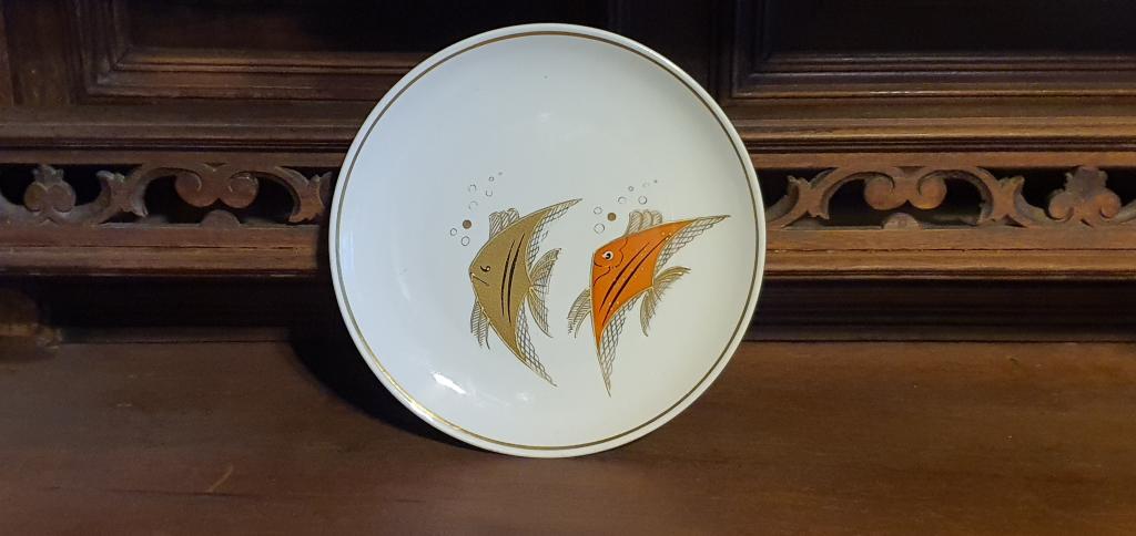 Редкая тарелка из Валлендорф « Рыбы » / фарфор / Германия